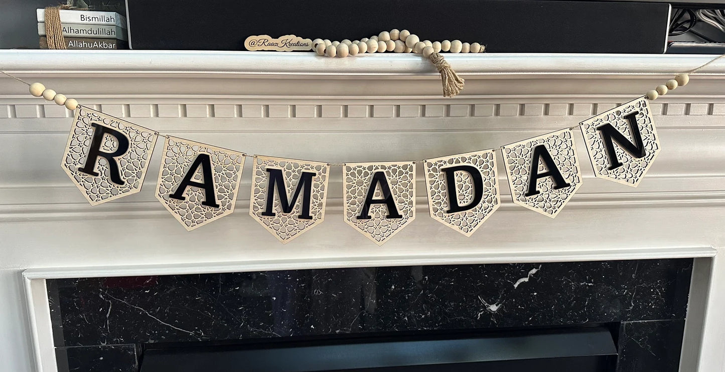 Geometric Ramadan Mubarak Banner